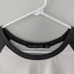 Brandy Melville crop top tee